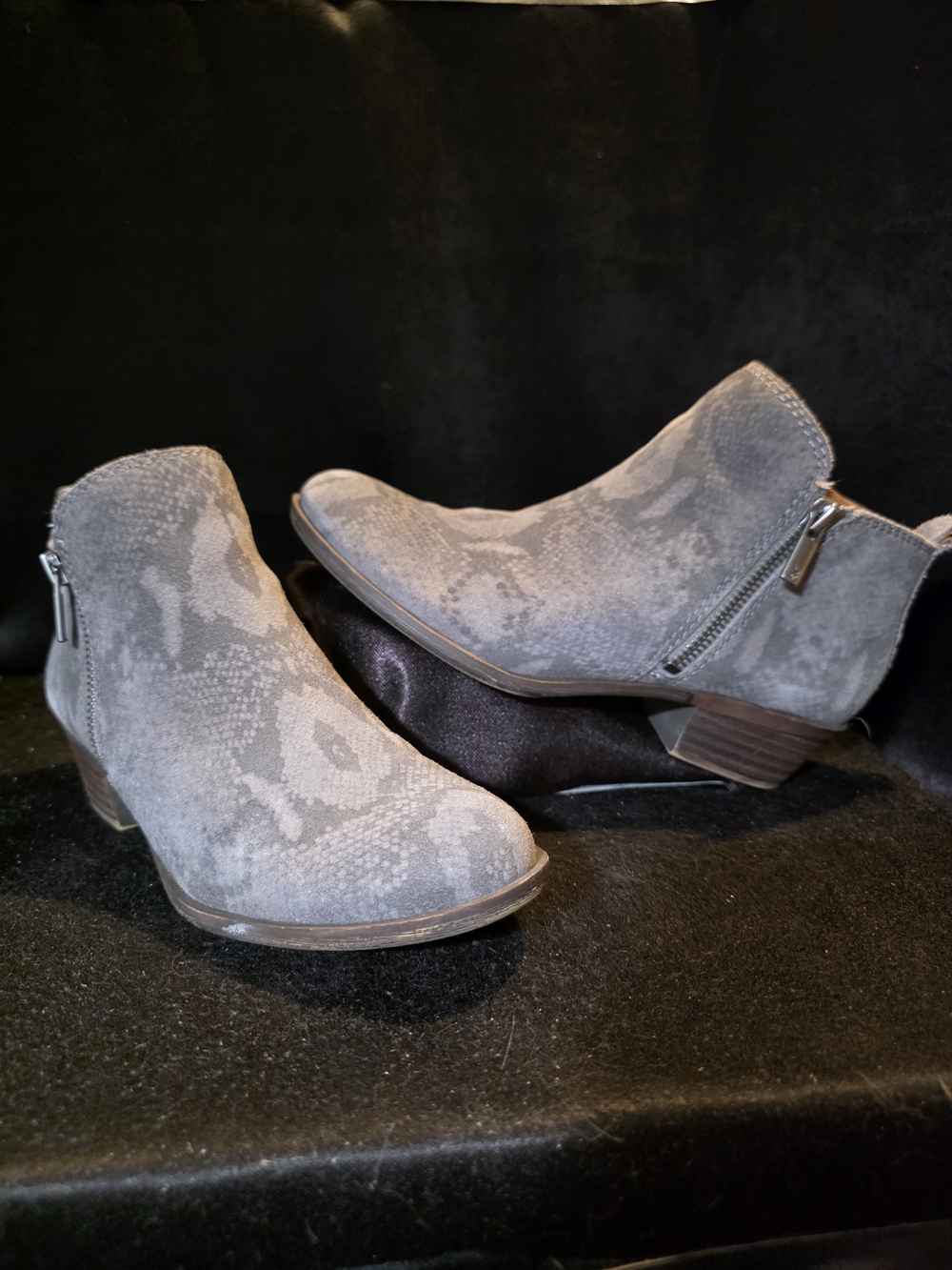 Lucky Brand Women's Gray Snake-Print Suede Ankle Booties with Side Zip Size 6